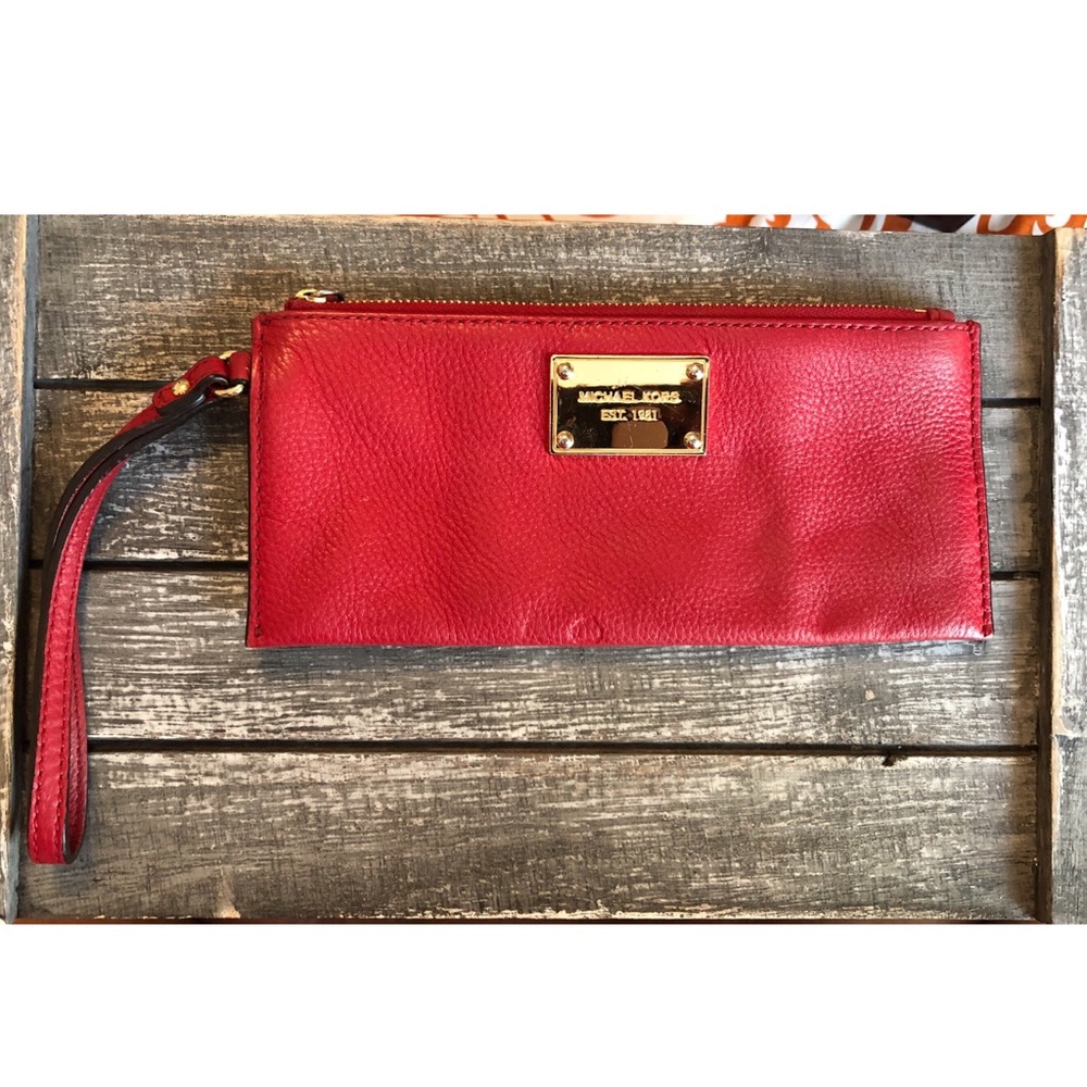 Michael Kor Wristlet